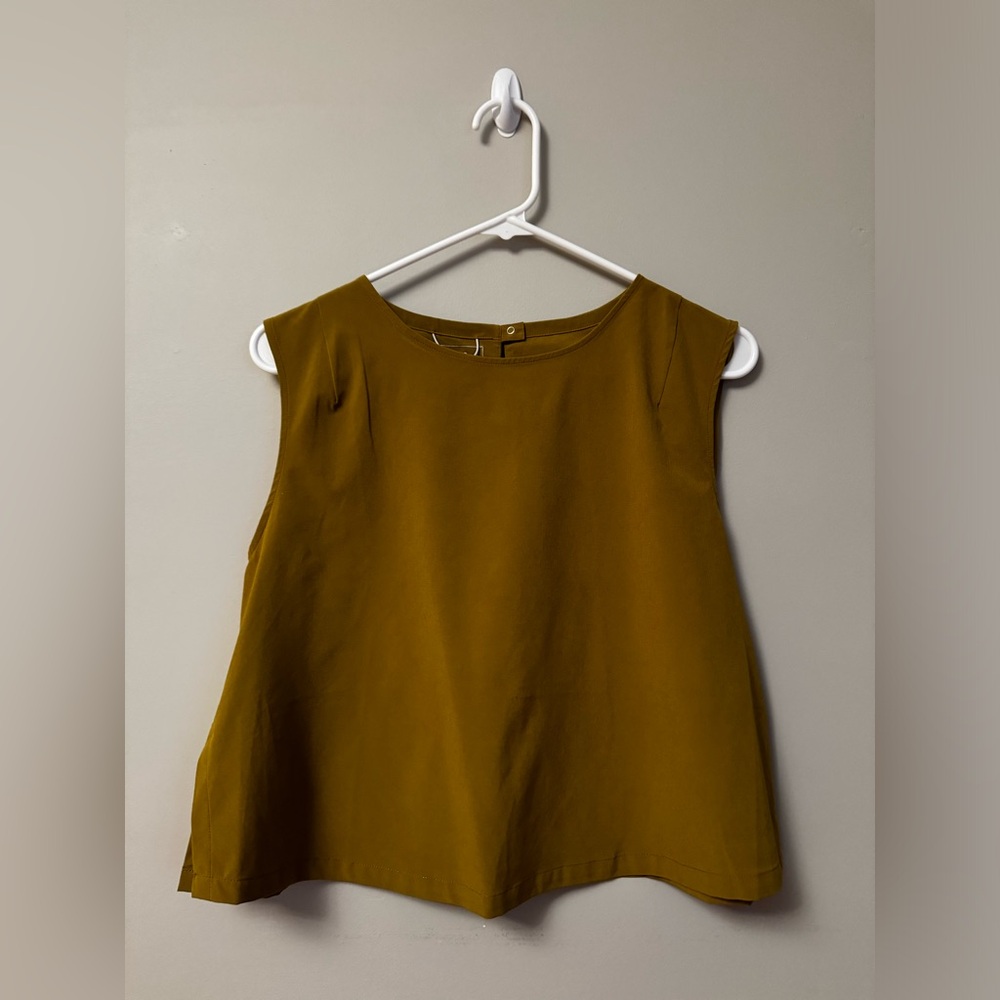 Wayre Shift & Snap Tank (limited edition): Size Large, color Plant